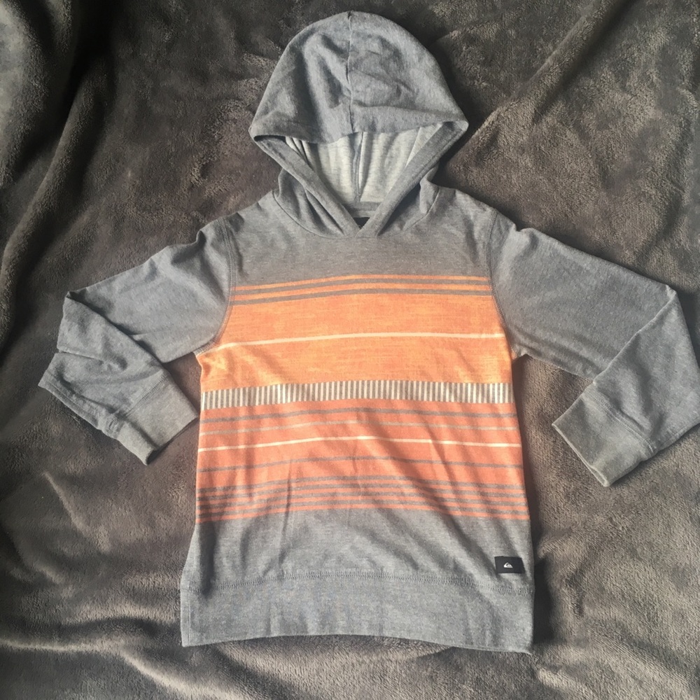 Boys Quicksilver hooded Long sleeve.